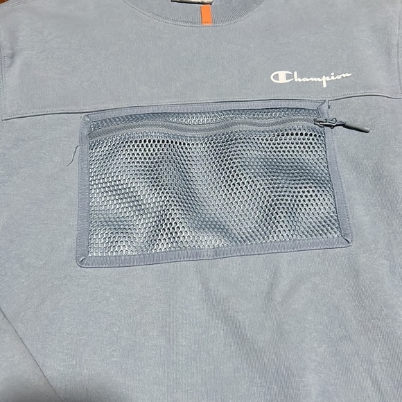 Champion Reverse Weave Crewneck Light Blue Zipper Pocket Detail on Chest Size S - Picture 4 of 5